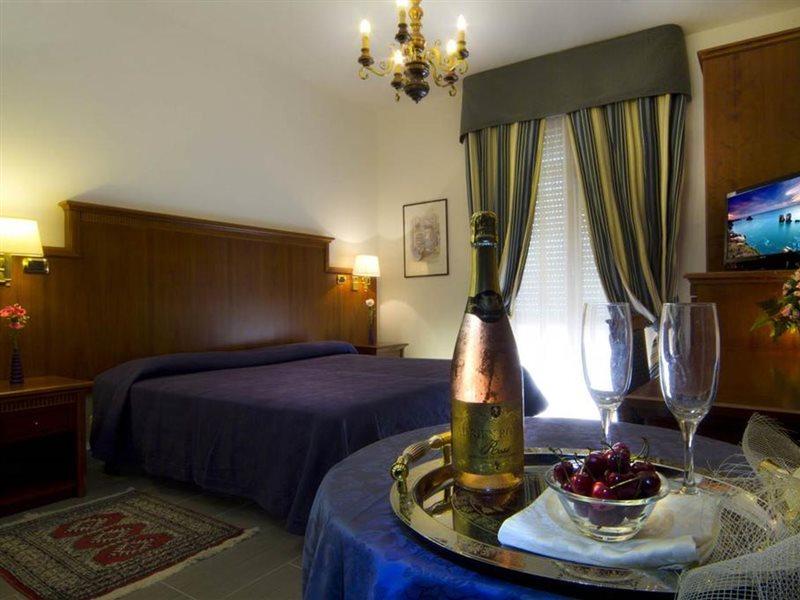 Hotel Posta Chianciano Terme Ngoại thất bức ảnh